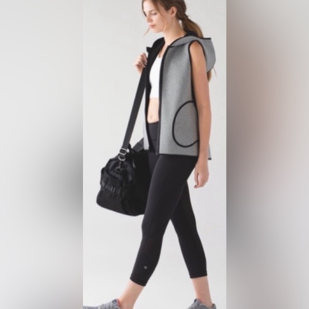 ๐ธ18.5โPTP reversible hooded insculpt vest lululemon hoodie 6 8 grey space - Picture 1 of 7